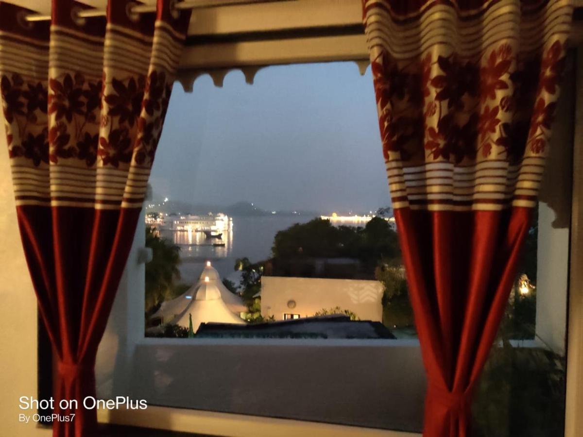 Hotel Lake Star Udaipur Bagian luar foto