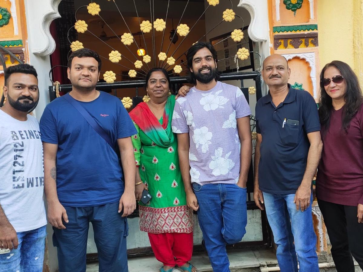 Hotel Lake Star Udaipur Bagian luar foto