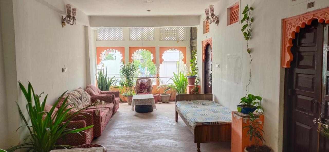 Hotel Lake Star Udaipur Bagian luar foto