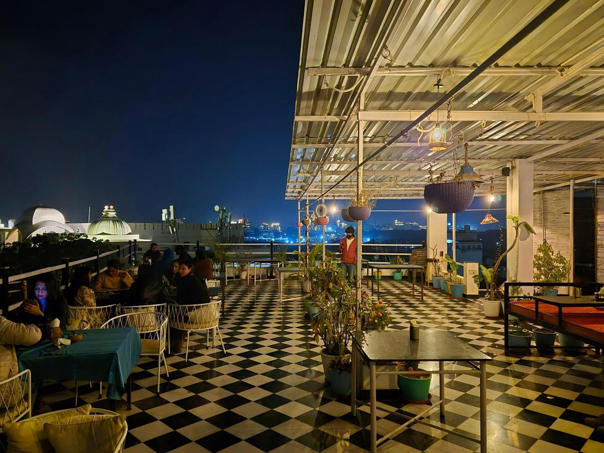 Hotel Lake Star Udaipur Bagian luar foto
